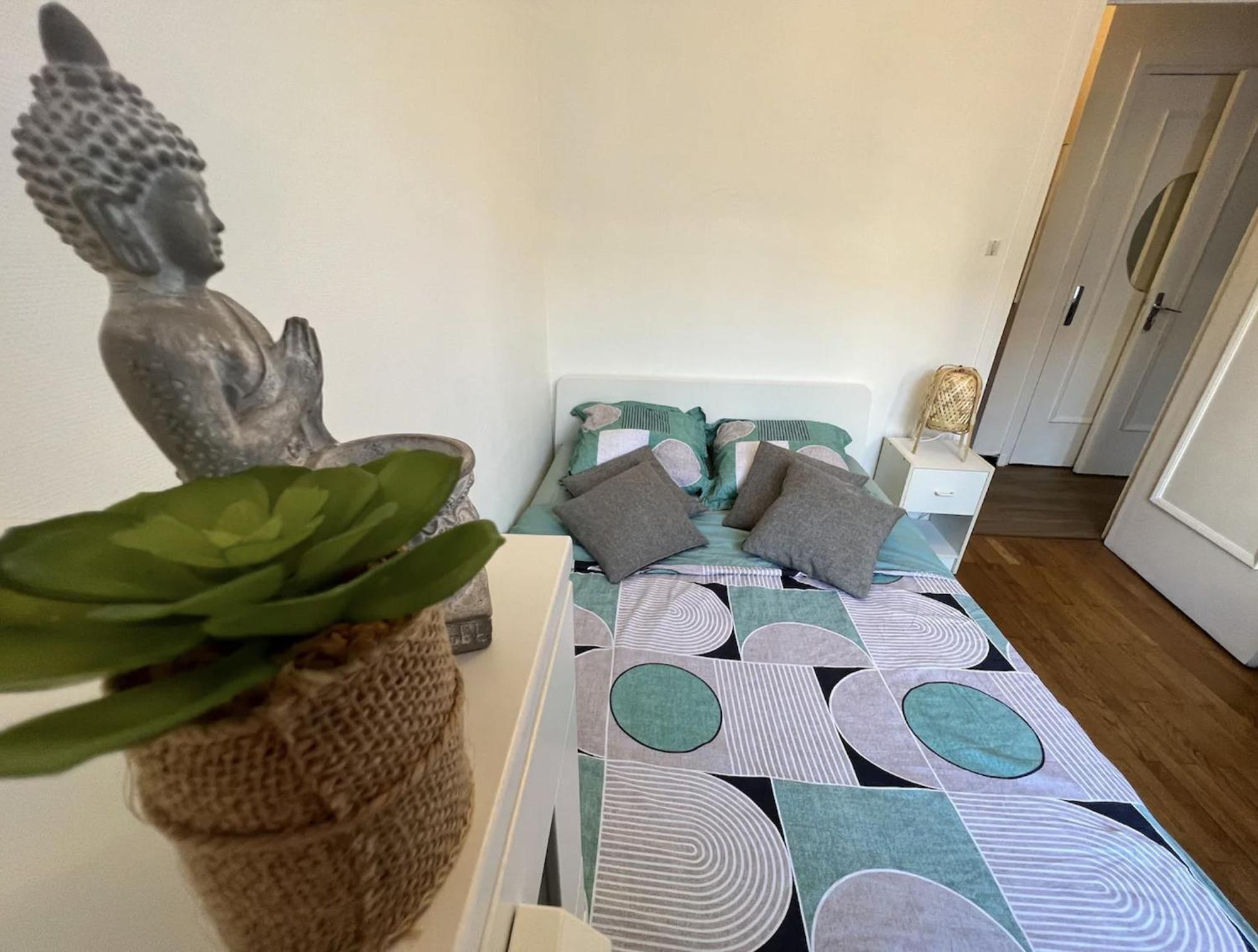 Cozy - Personne Seule Homestay Lyon